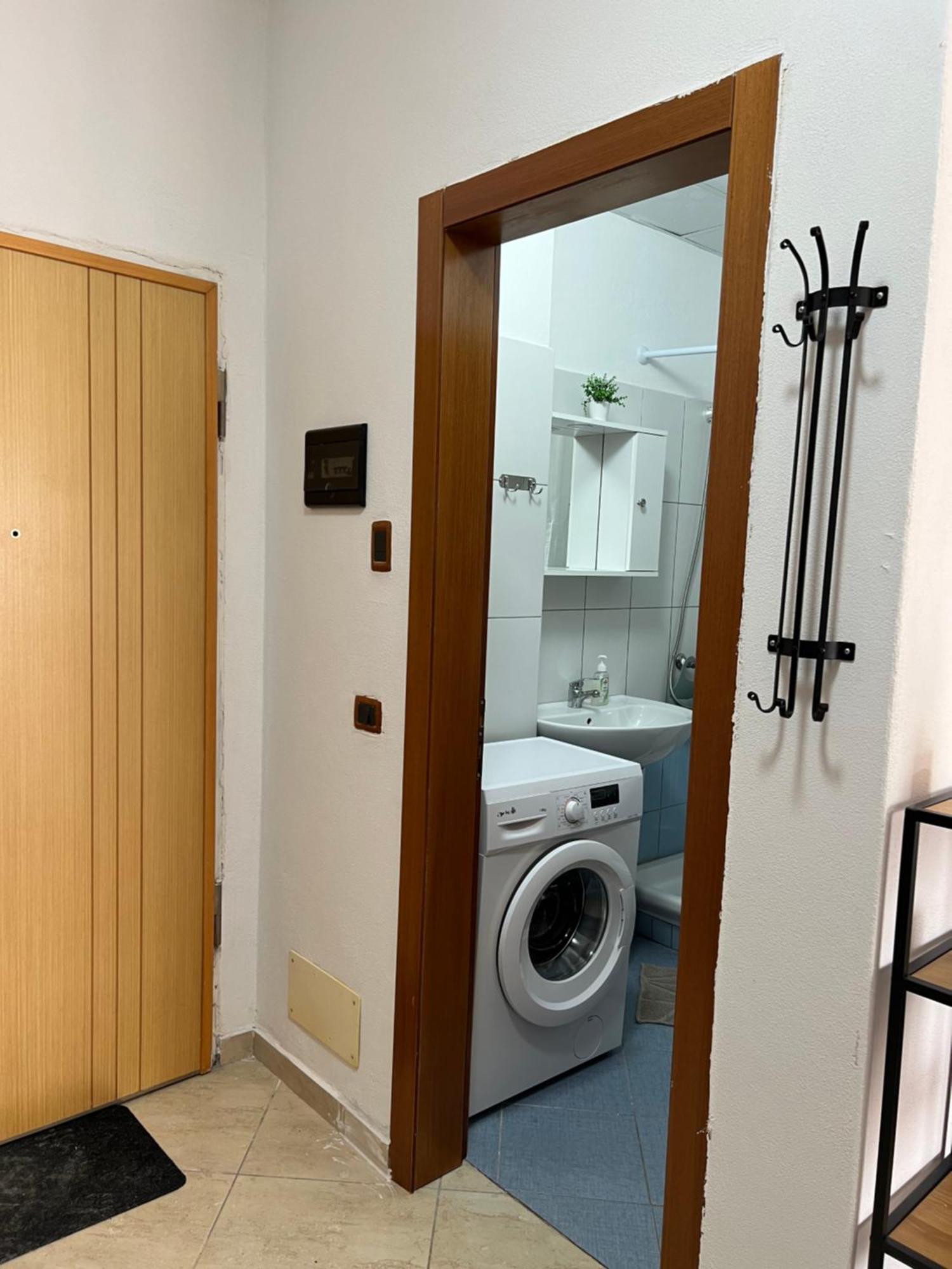 Mila Apartment Драч Екстериор снимка